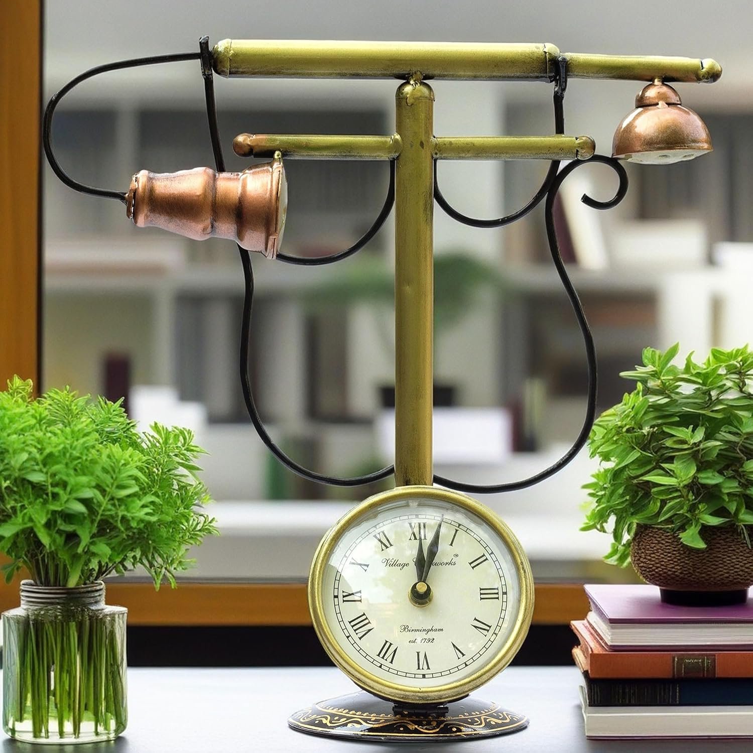 Iron Vintage Retro Tabletop Analog Clock Showpiece Classic Living Room, Home and Office Decor, for Special Occasions (Telephone), 35.5 Centimeters, 11 CM, Gold
