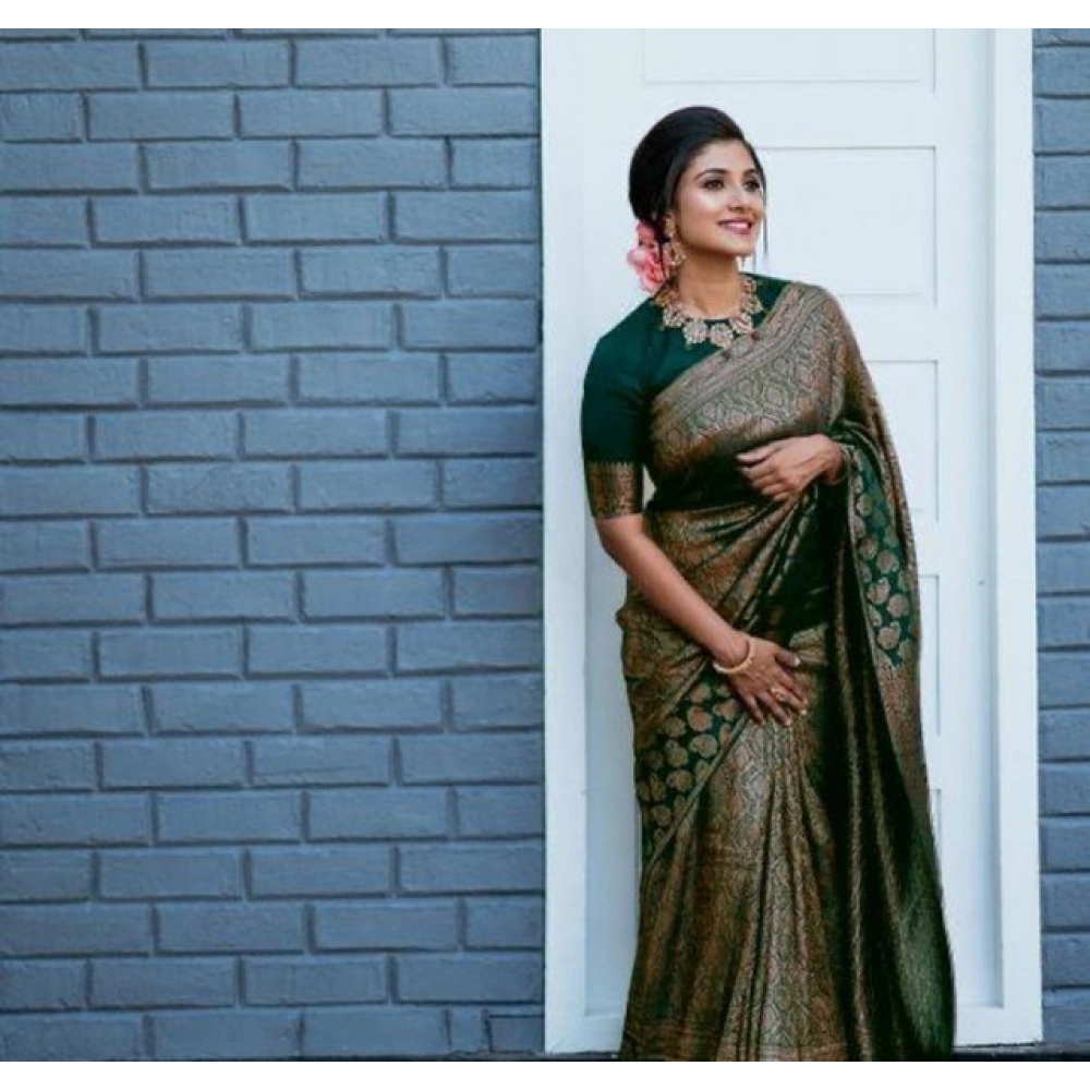 Spherevant Women's Litchi silk Printed Saree With Unstitched Blouse (Green)